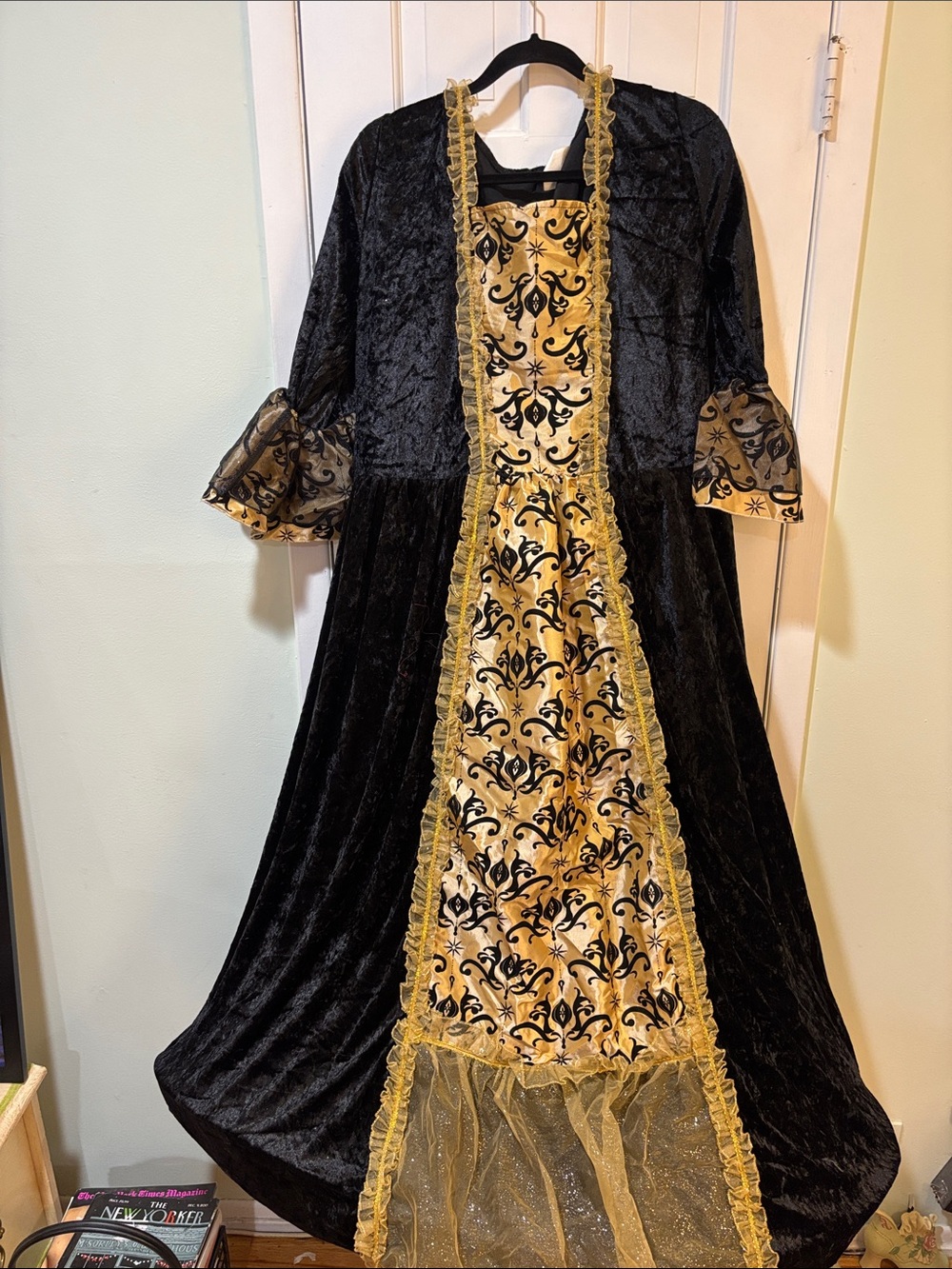 Masquerade Queen Halloween Costume with Mask